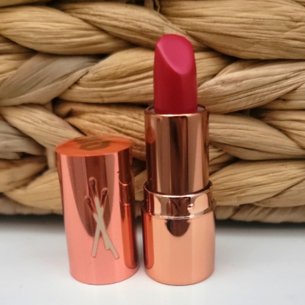 Urban Decay  Red Lipstick